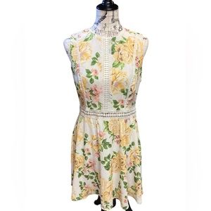 Disney Princess Women L Yellow Pink Floral Sleeveless Crochet A-line Dress